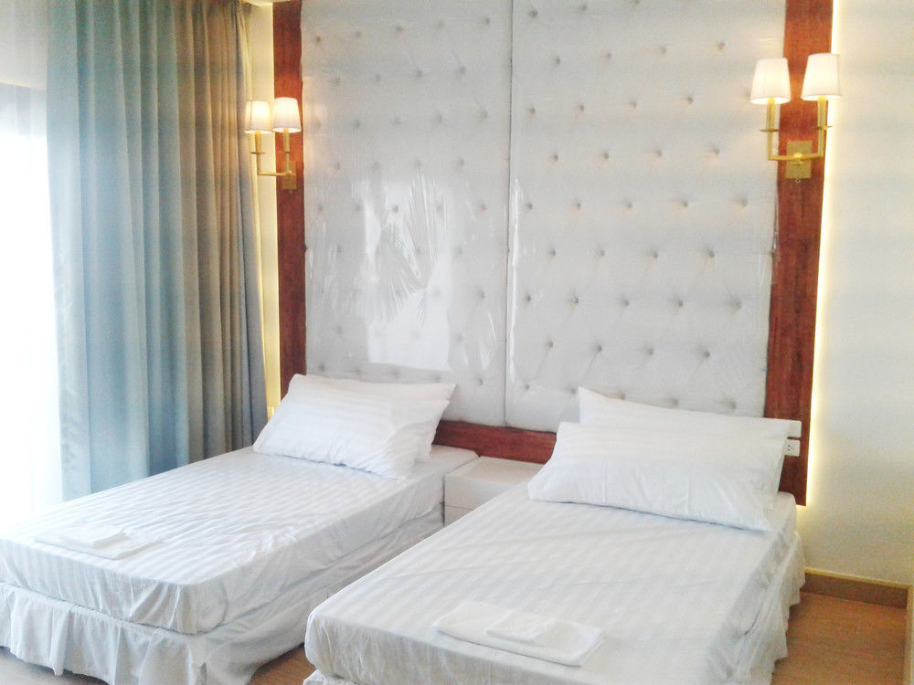 Icheck Inn Trams Square Чиангмай Екстериор снимка