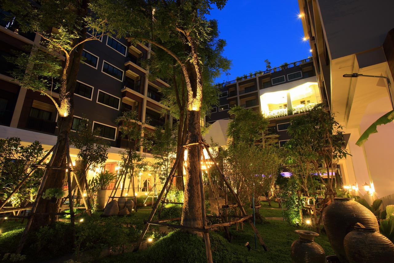 Icheck Inn Trams Square Чиангмай Екстериор снимка