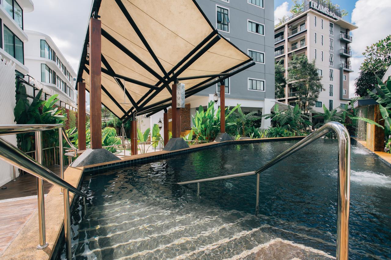 Icheck Inn Trams Square Чиангмай Екстериор снимка